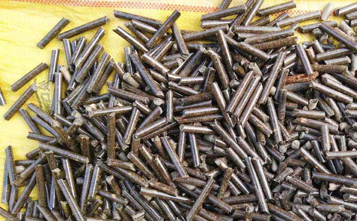 木屑顆粒機生產(chǎn)的顆粒實拍 木屑顆粒機生產(chǎn)的顆粒實拍