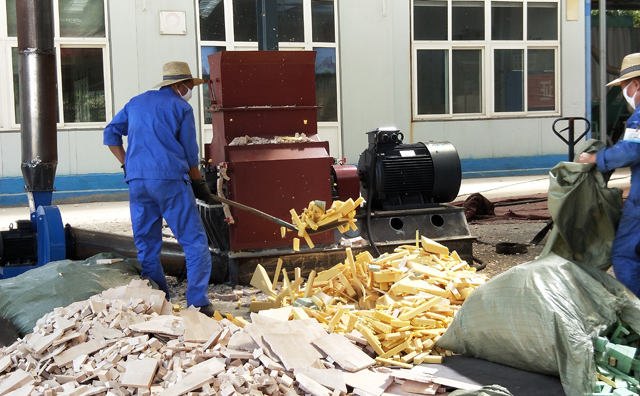 高效粉碎機(jī)試機(jī) 高效粉碎機(jī)試機(jī)